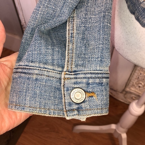 EUNINA Outerwear Medium Wash Embroidered Tiger Patches Jean Jacket Size S - Picture 5 of 12